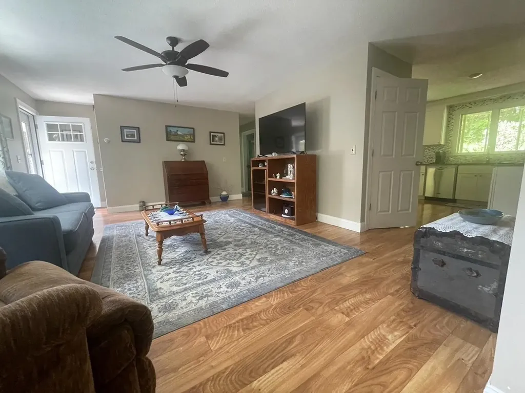 561 Neal Road Hartford VT 05001