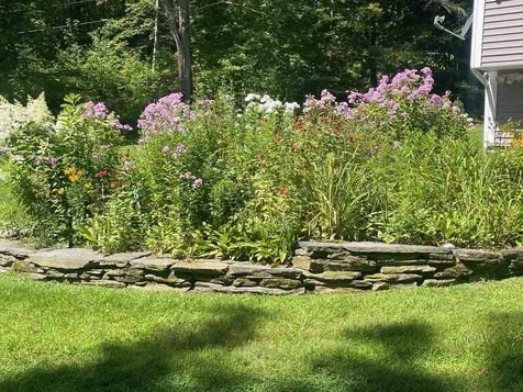 561 Neal Road Hartford VT 05001