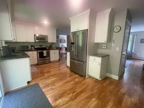 561 Neal Road Hartford VT 05001