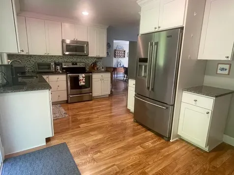 561 Neal Road Hartford VT 05001