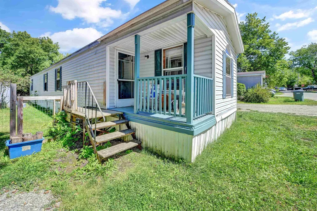 405 Kneeland Flats Waterbury VT 05676