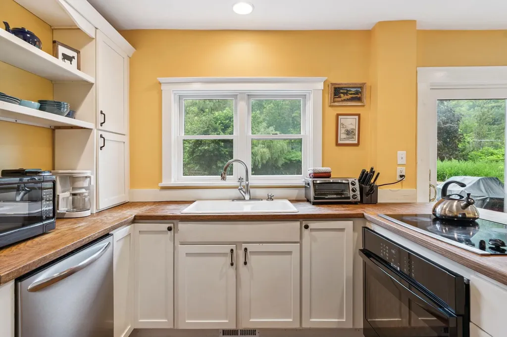 3364 West Woodstock Road Woodstock VT 05091