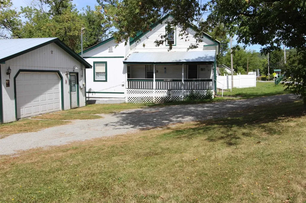 39 Mechanicsville Road Hinesburg VT 05461