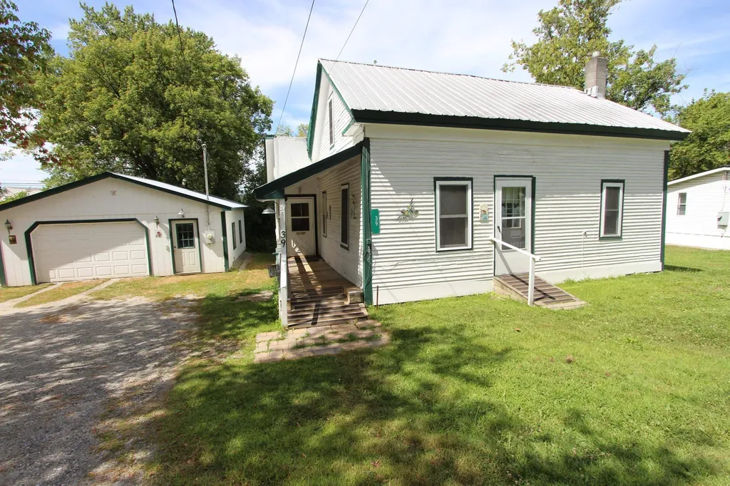 39 Mechanicsville Road Hinesburg VT 05461
