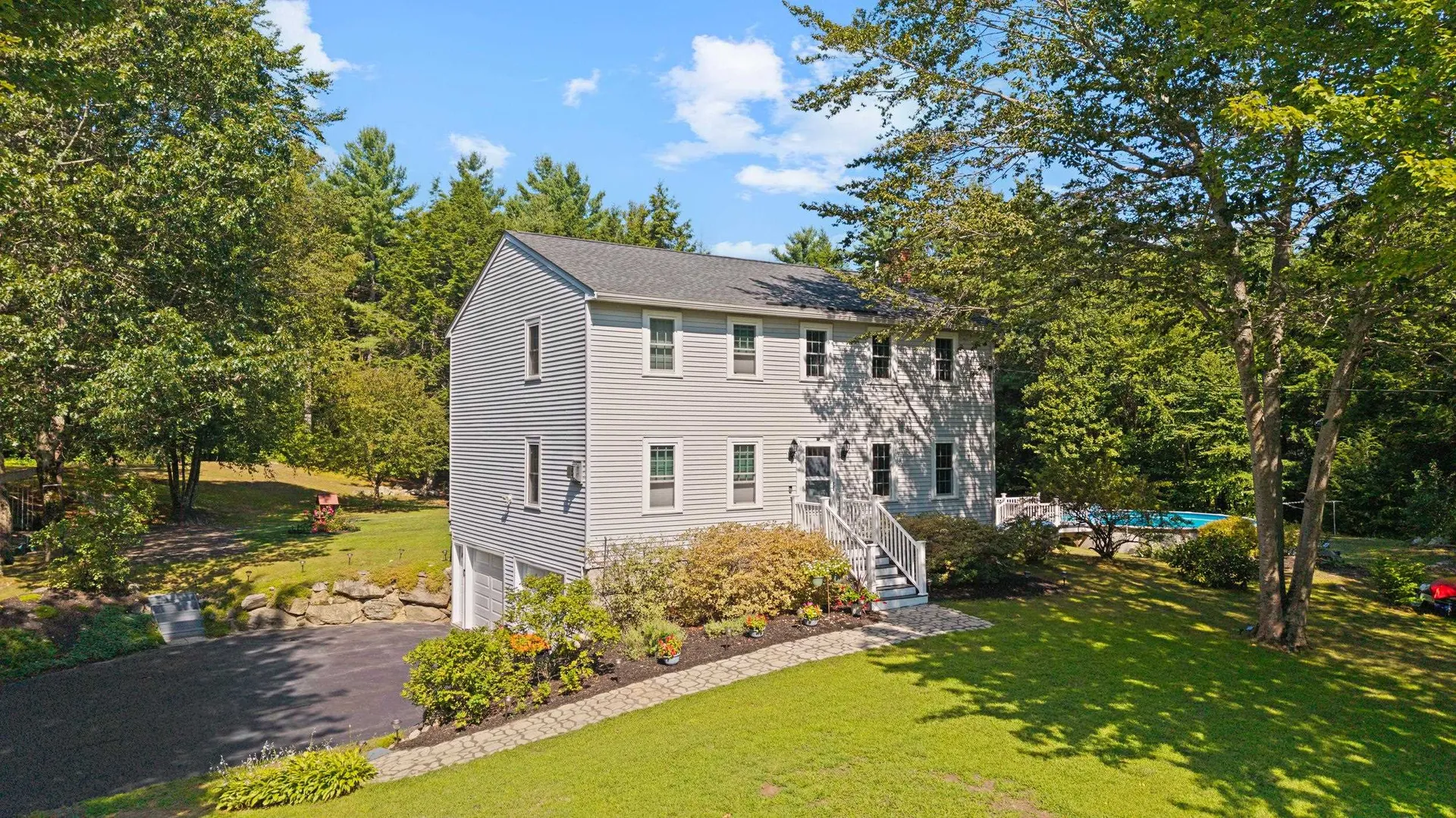 23 Holman Way Chester NH 03036