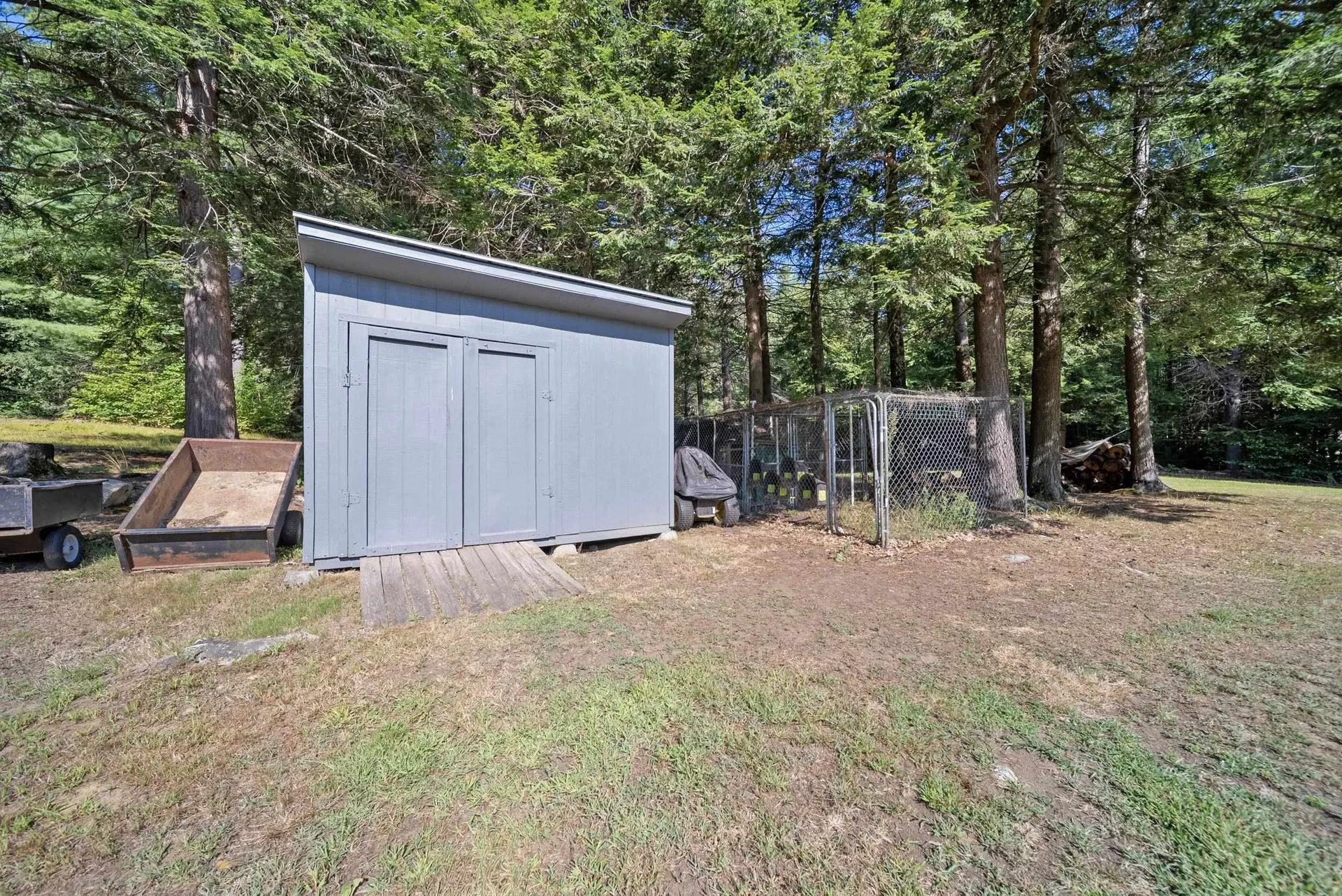 23 Holman Way Chester NH 03036