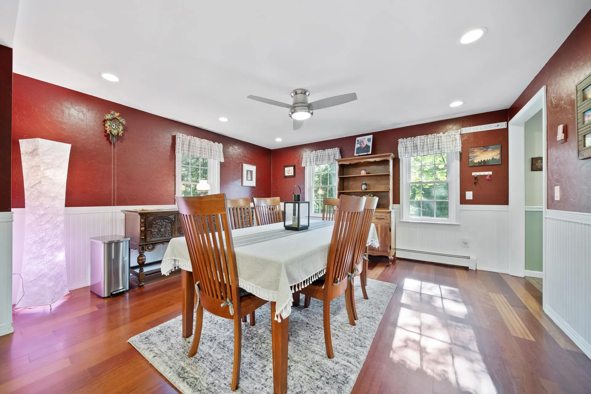 23 Holman Way Chester NH 03036