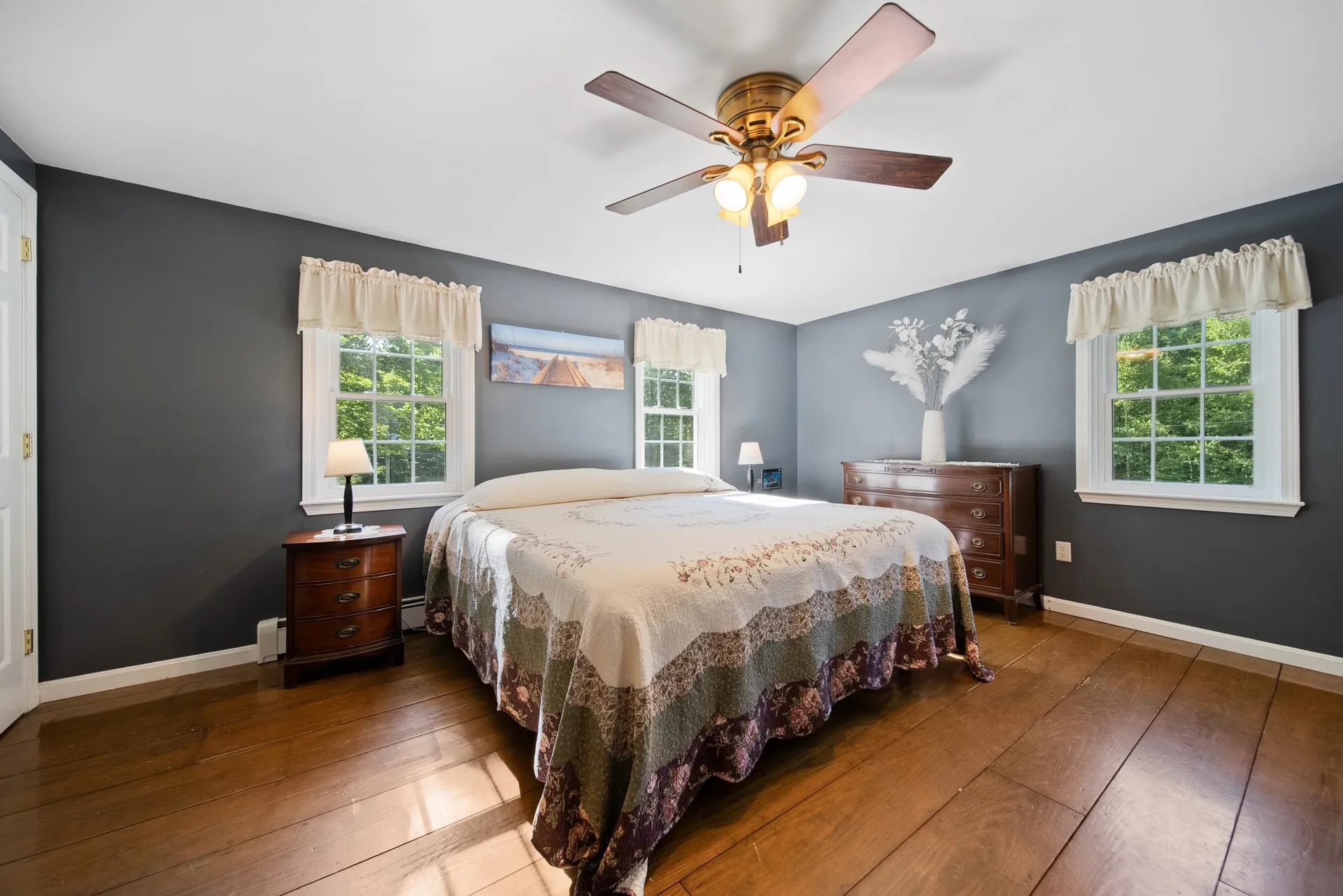 23 Holman Way Chester NH 03036