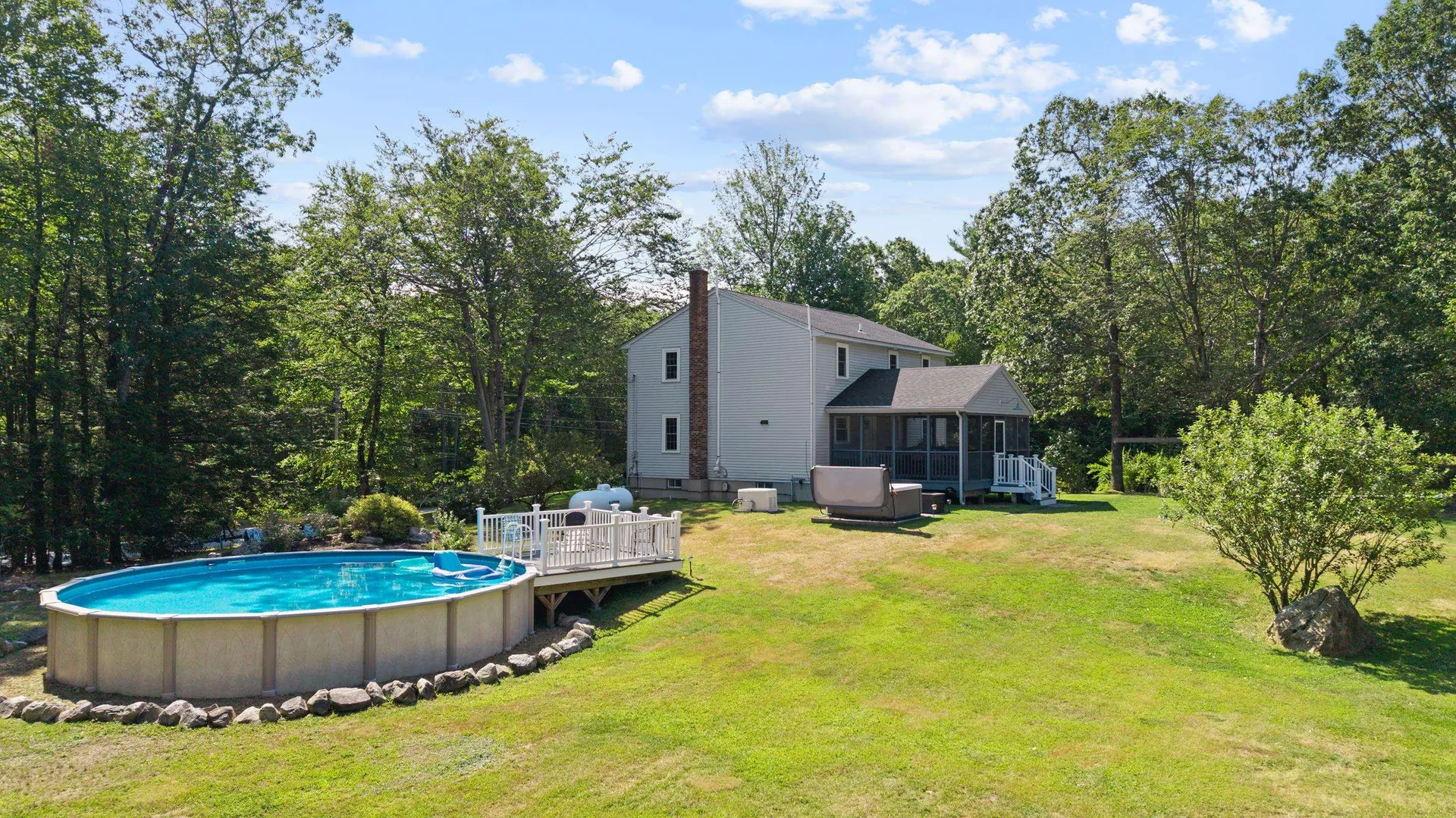 23 Holman Way Chester NH 03036