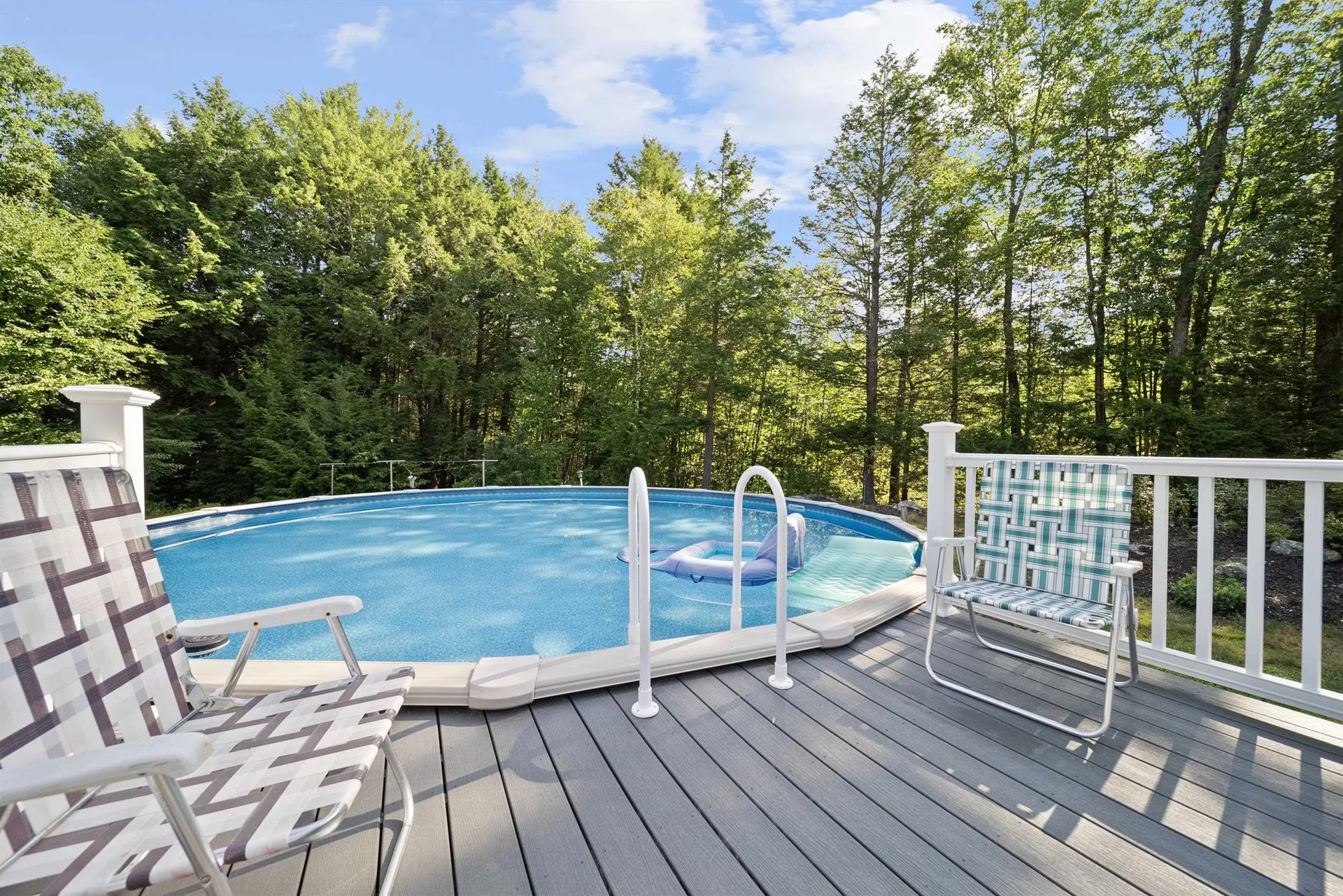 23 Holman Way Chester NH 03036