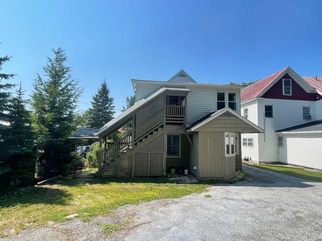 11 Sawyer Street St. Albans City VT 05478