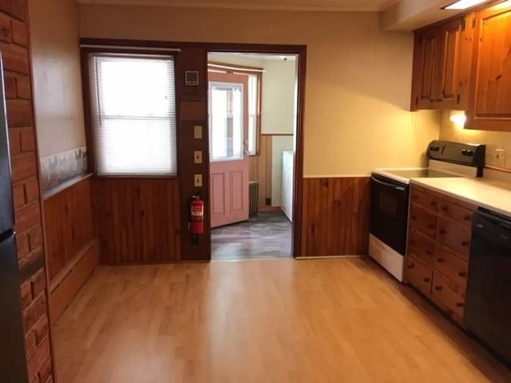 11 Sawyer Street St. Albans City VT 05478