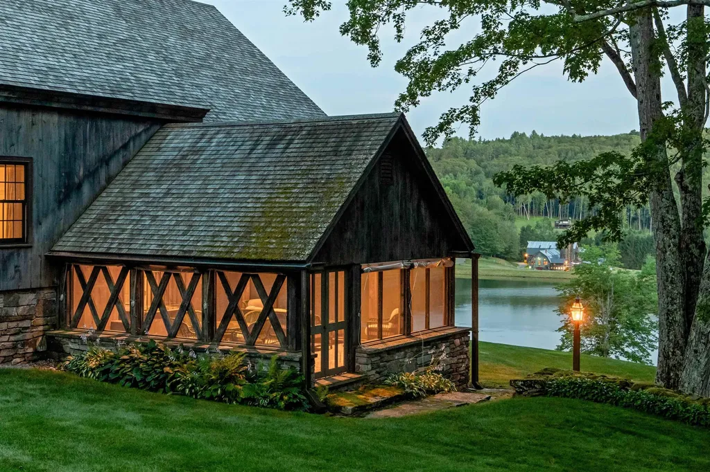 37 Maxham Road Pomfret VT 05067
