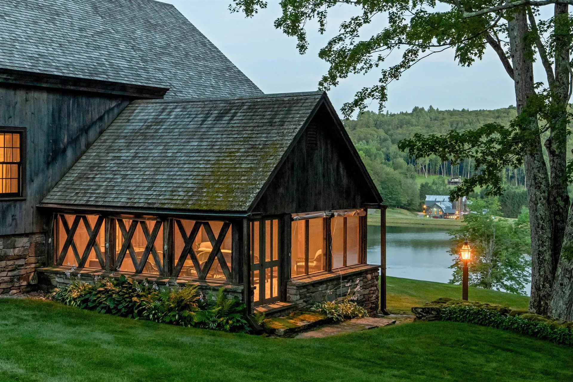 37 Maxham Road Pomfret VT 05067