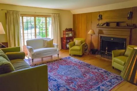 37 Maxham Road Pomfret VT 05067