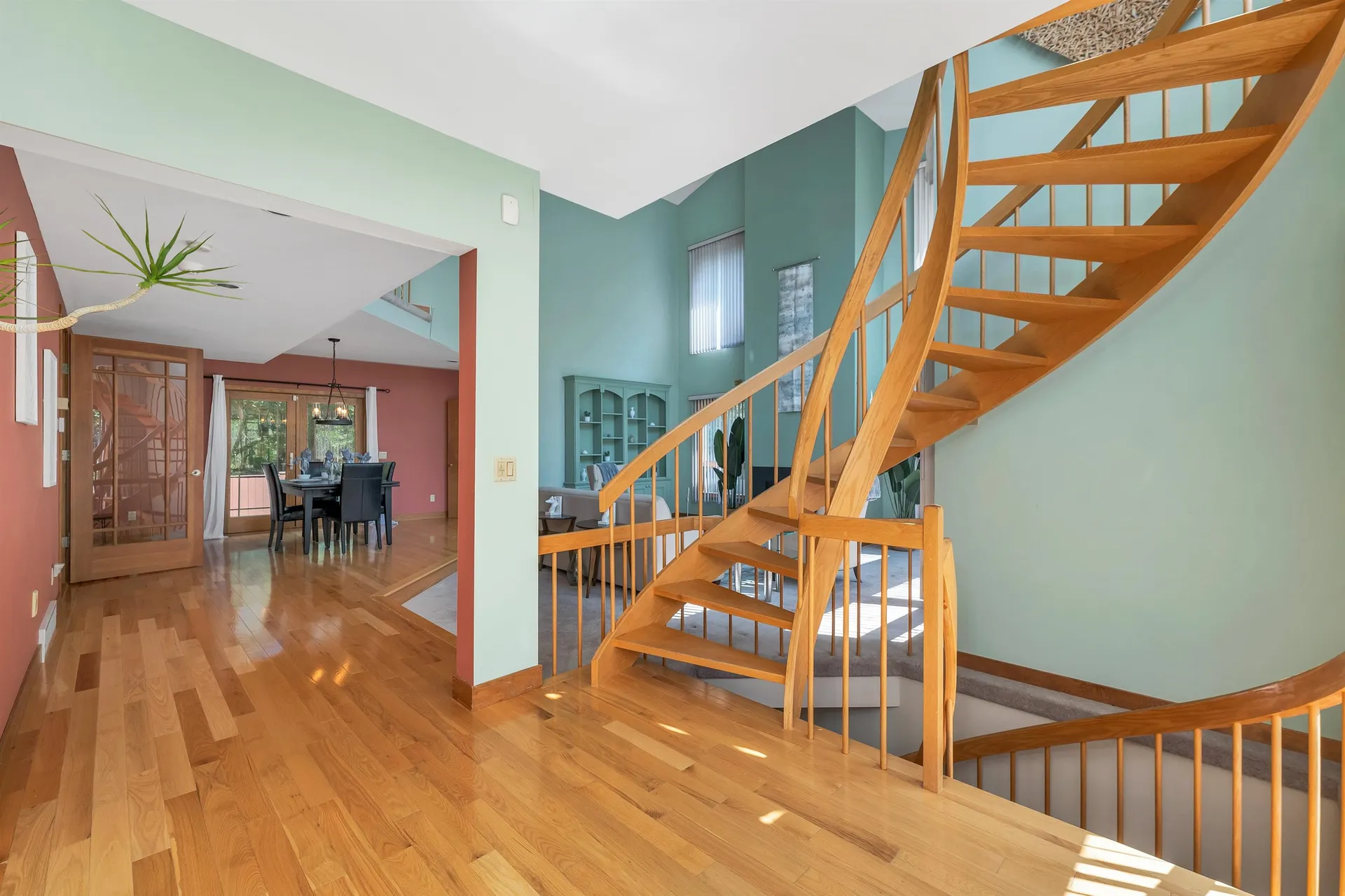 82 Pilgrim Drive Bedford NH 03110