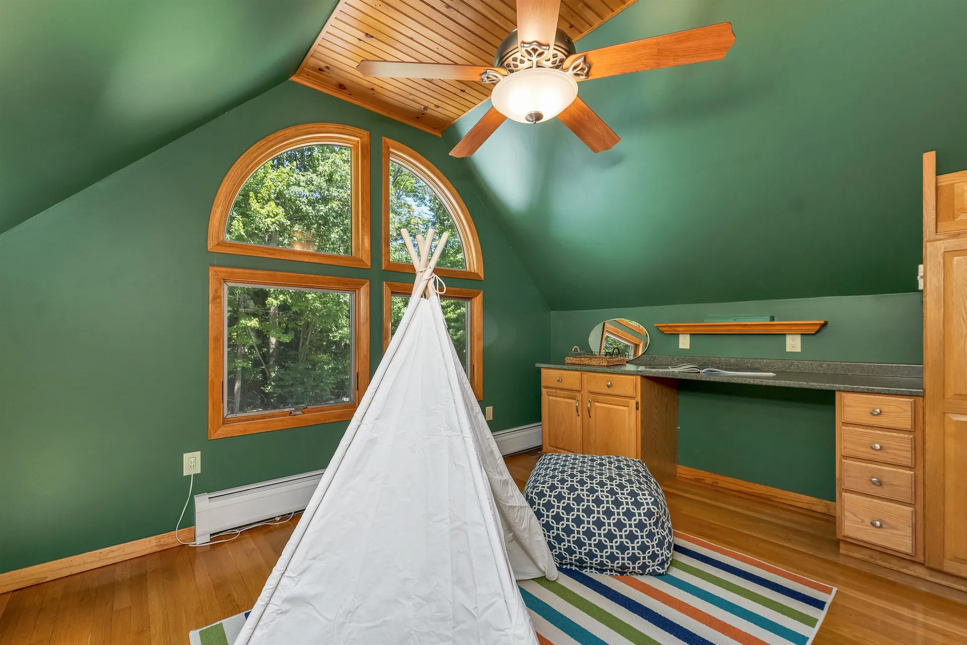 82 Pilgrim Drive Bedford NH 03110