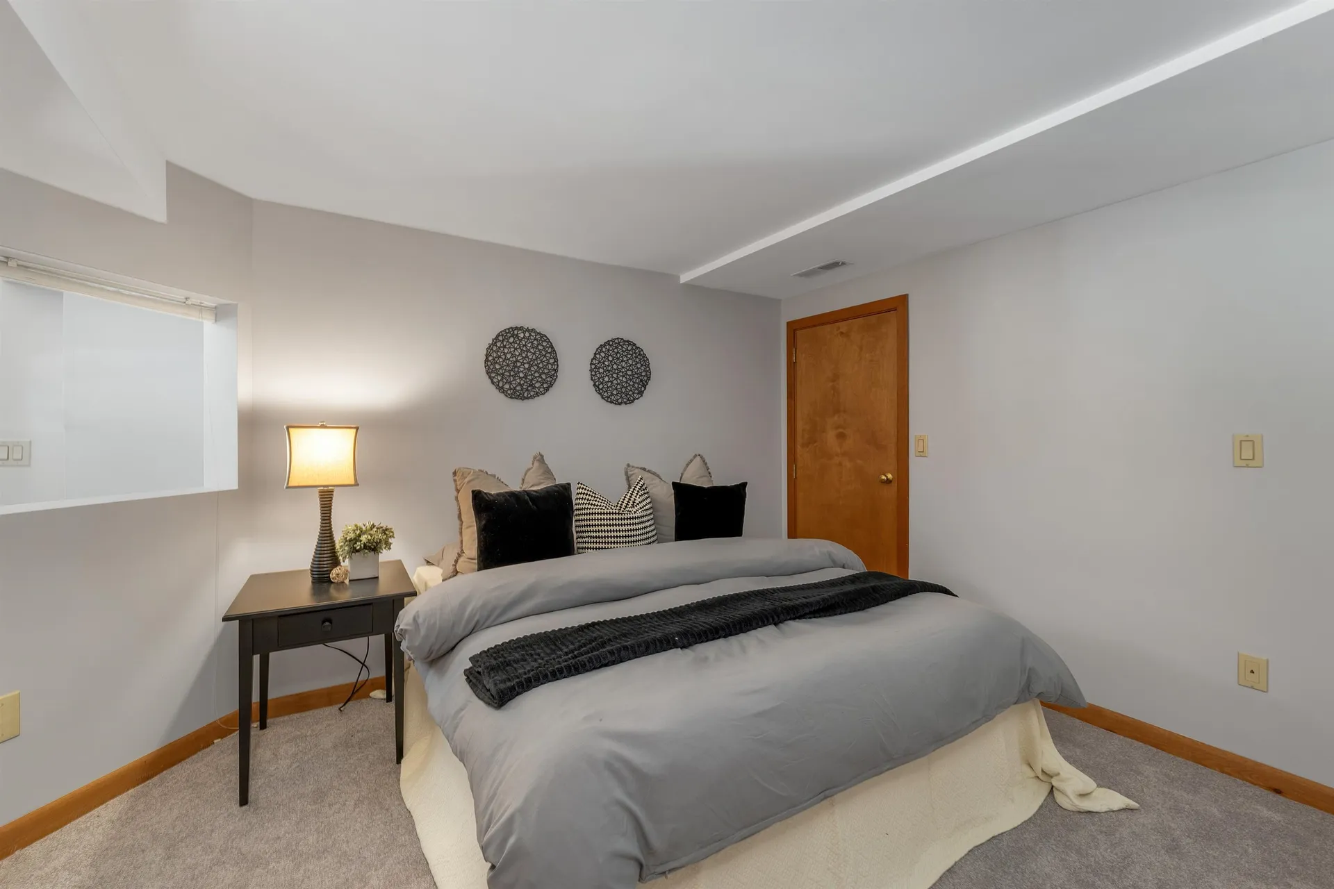 82 Pilgrim Drive Bedford NH 03110