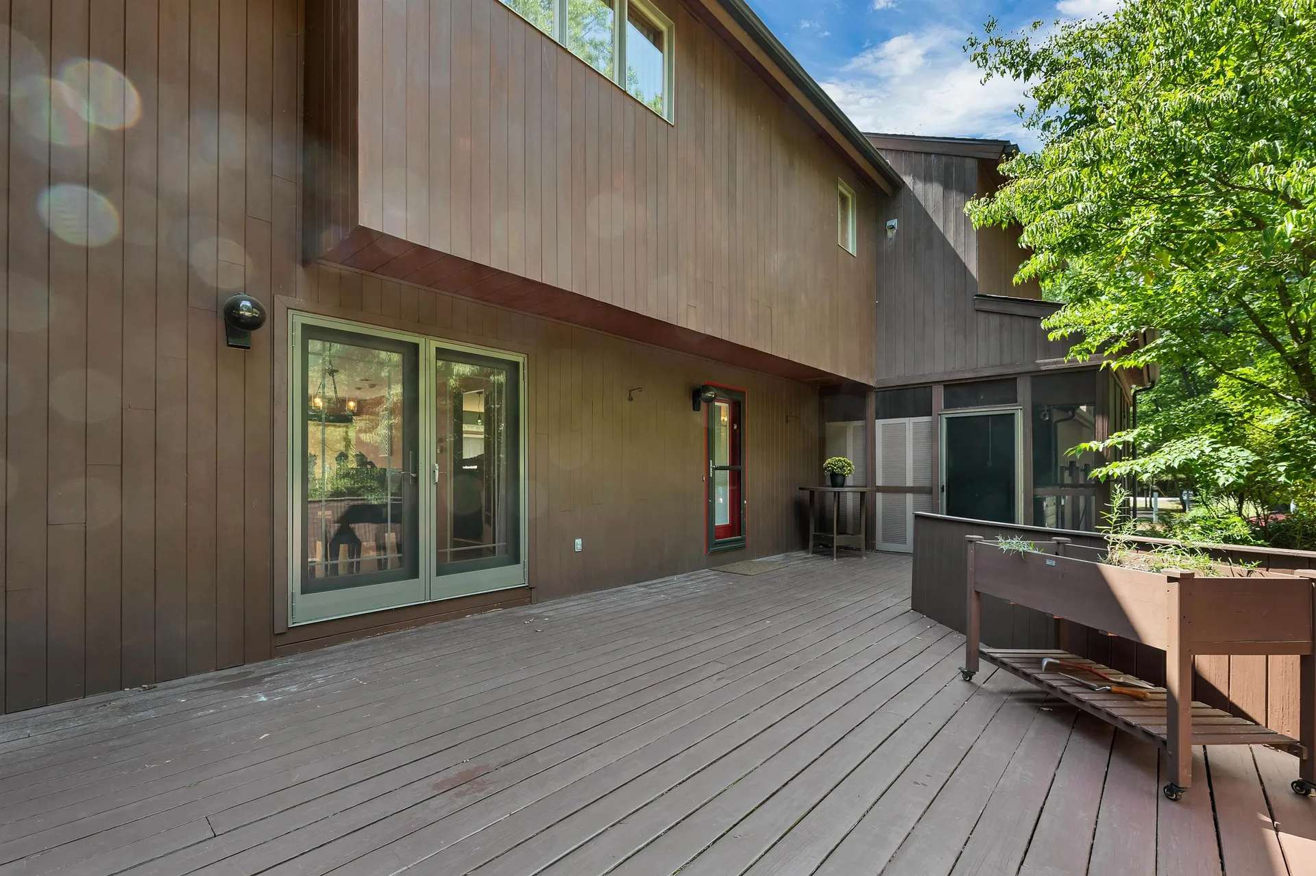 82 Pilgrim Drive Bedford NH 03110