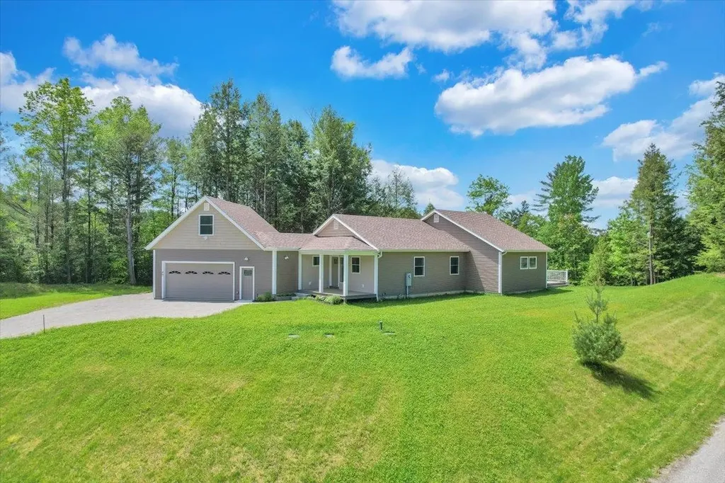 49 Hemlock Circle Jericho VT 05465