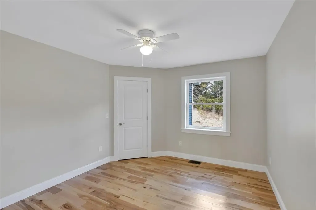 49 Hemlock Circle Jericho VT 05465