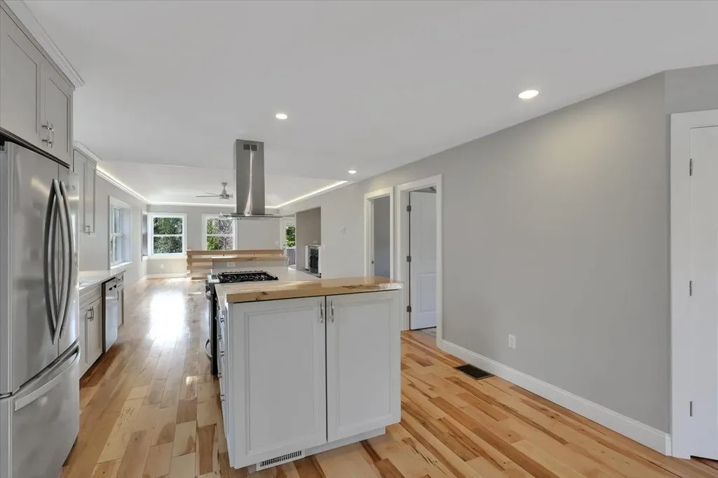 49 Hemlock Circle Jericho VT 05465