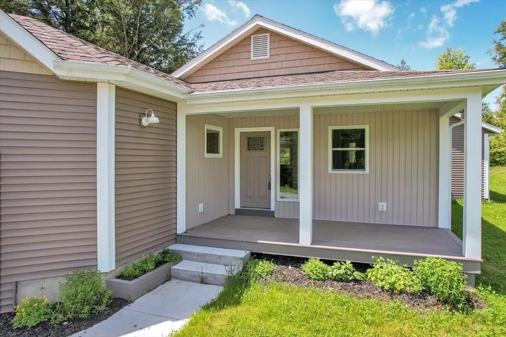 49 Hemlock Circle Jericho VT 05465