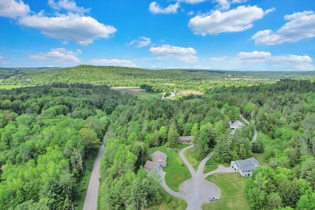 49 Hemlock Circle Jericho VT 05465