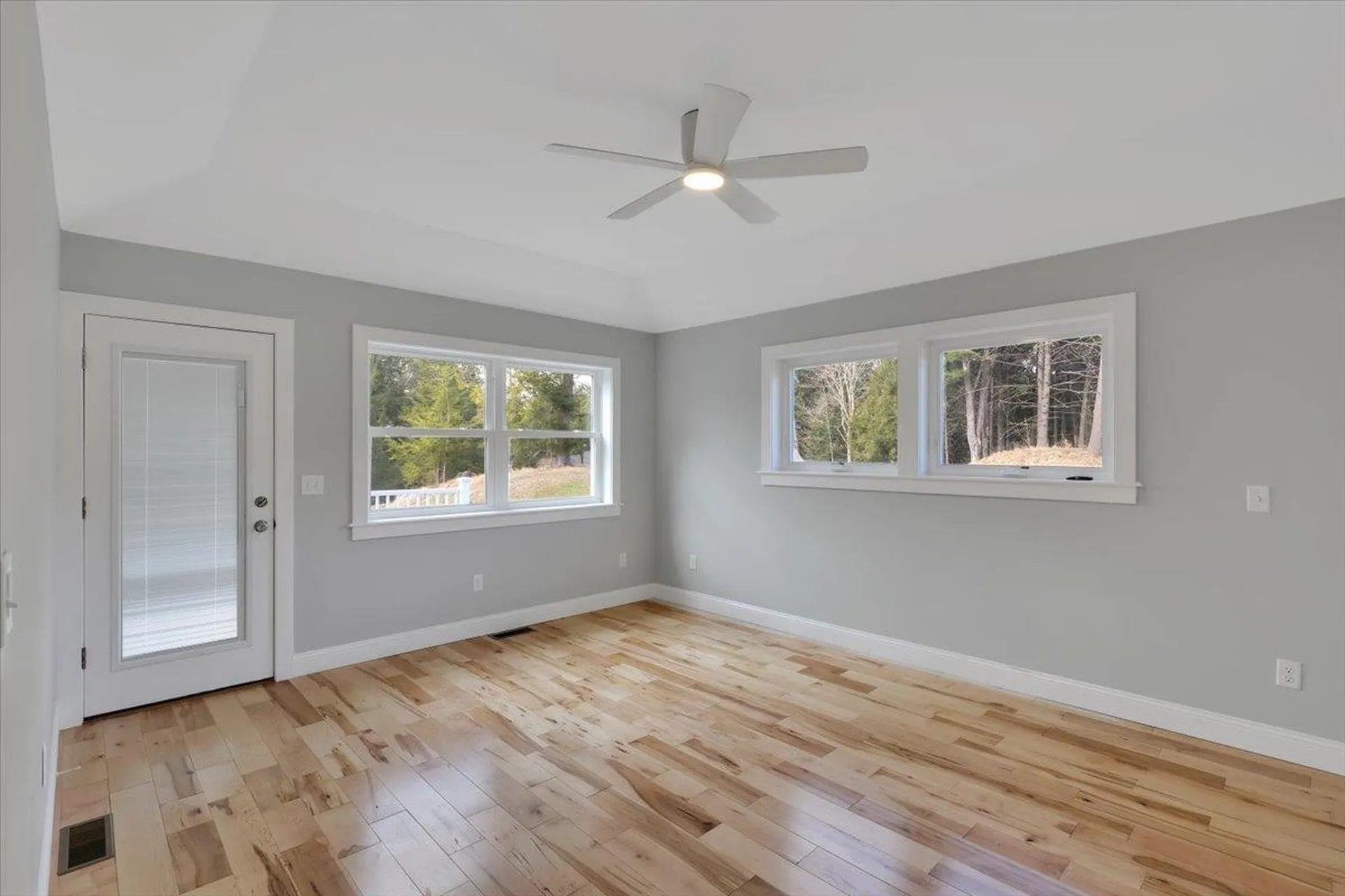 49 Hemlock Circle Jericho VT 05465