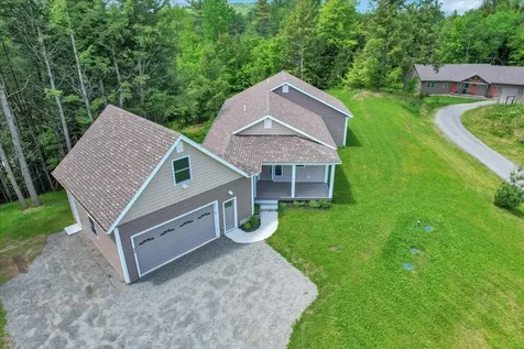 49 Hemlock Circle Jericho VT 05465