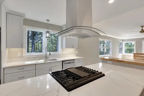 49 Hemlock Circle Jericho VT 05465