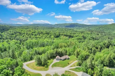 49 Hemlock Circle Jericho VT 05465