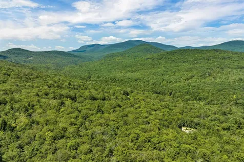 410-46 Hannah Road Sandwich NH 03227