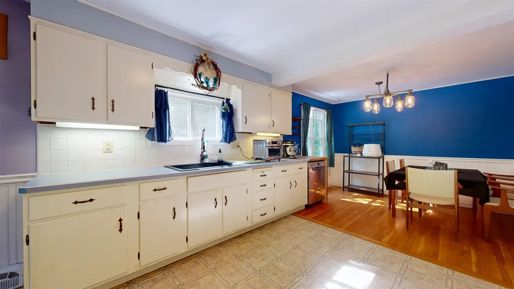 69 Arlington Court Burlington VT 05408