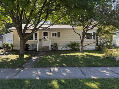 69 Arlington Court Burlington VT 05408