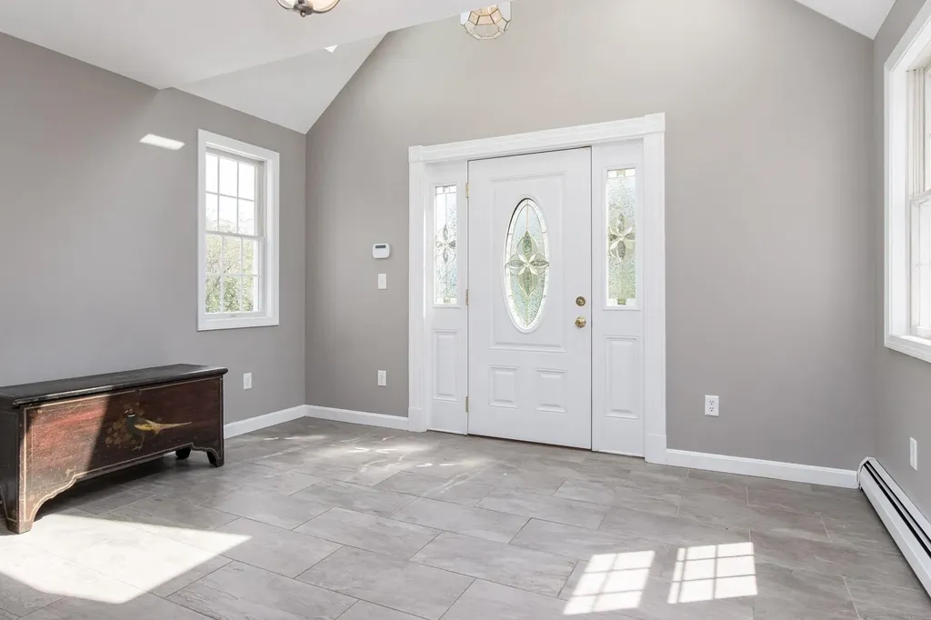 54 Briar Hill Road New Boston NH 03070