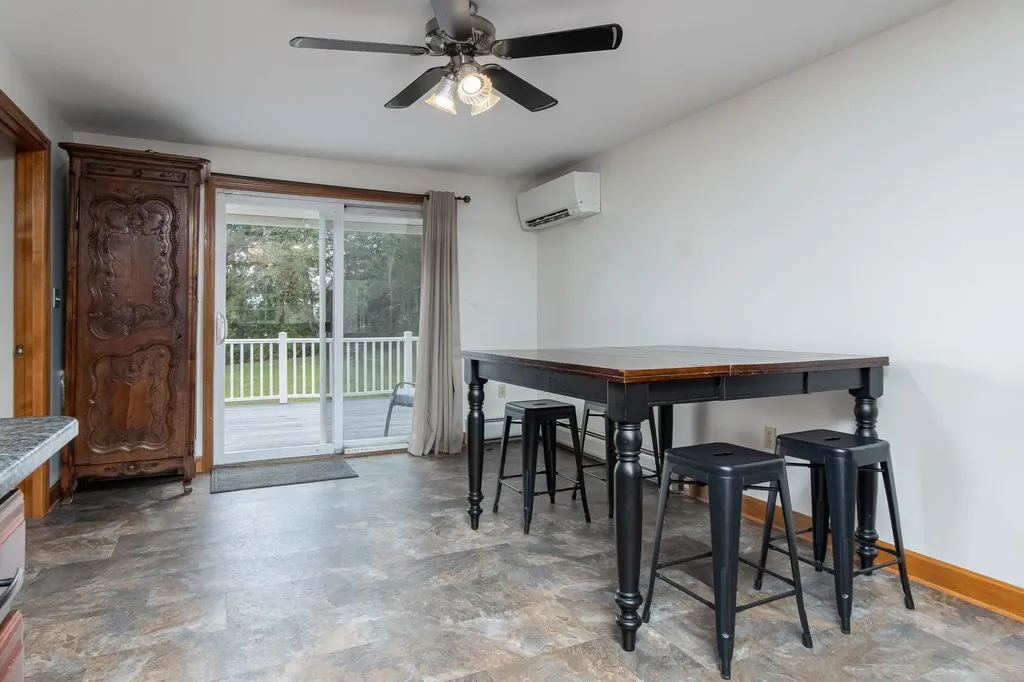 54 Briar Hill Road New Boston NH 03070