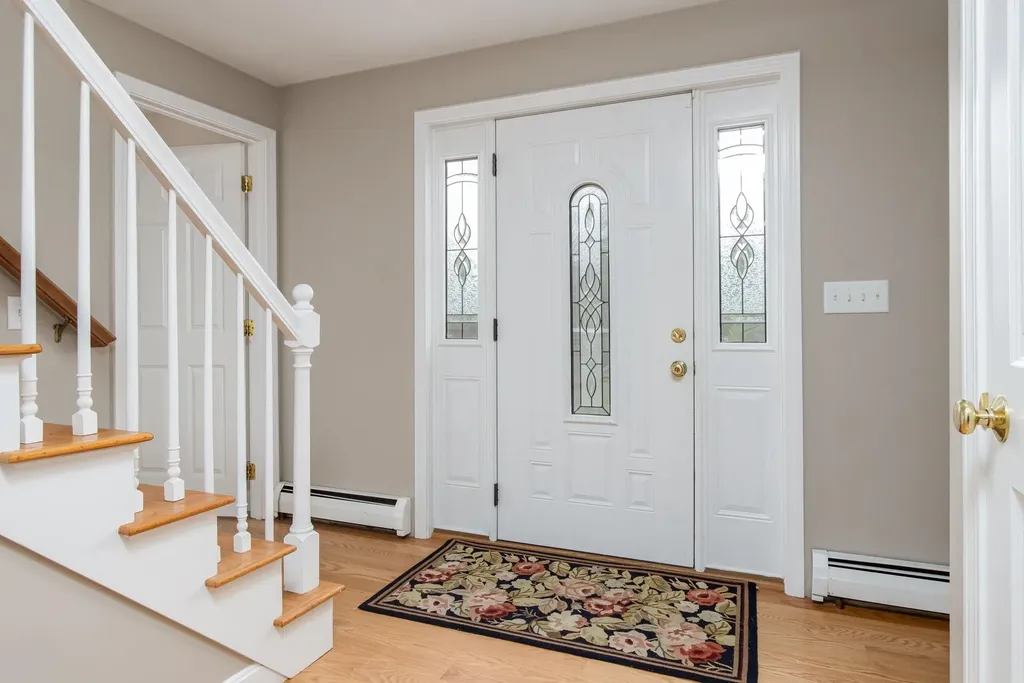 54 Briar Hill Road New Boston NH 03070