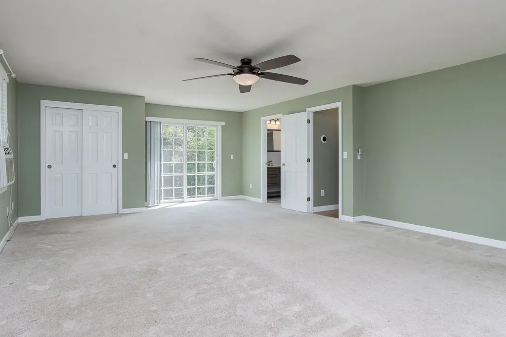 54 Briar Hill Road New Boston NH 03070