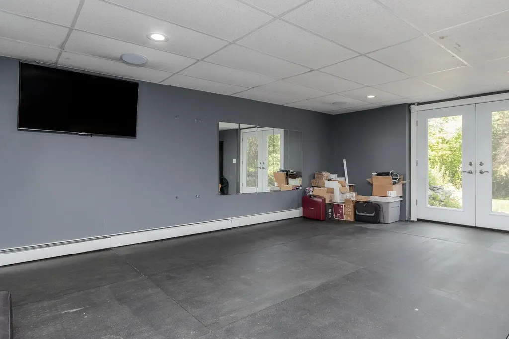 54 Briar Hill Road New Boston NH 03070