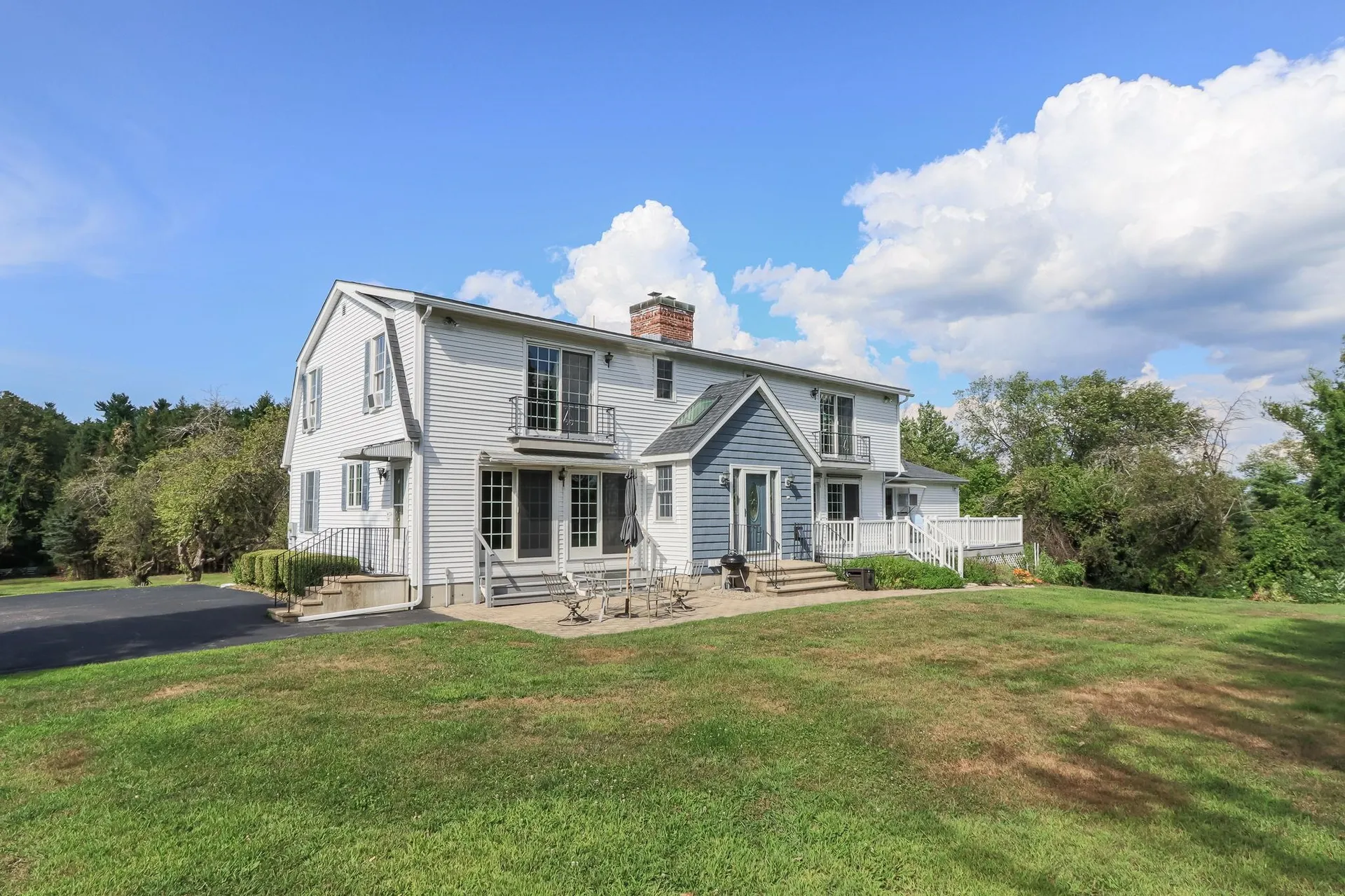 54 Briar Hill Road New Boston NH 03070