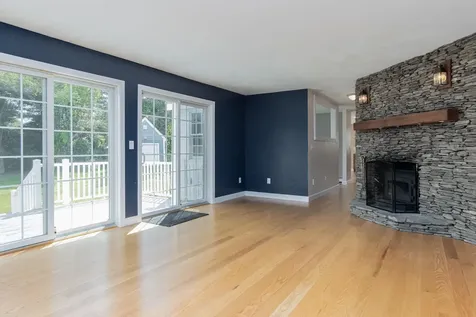 54 Briar Hill Road New Boston NH 03070