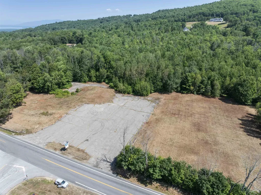 700-720 Cherry Valley Road Gilford NH 03249