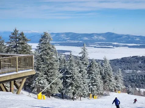 700-720 Cherry Valley Road Gilford NH 03249