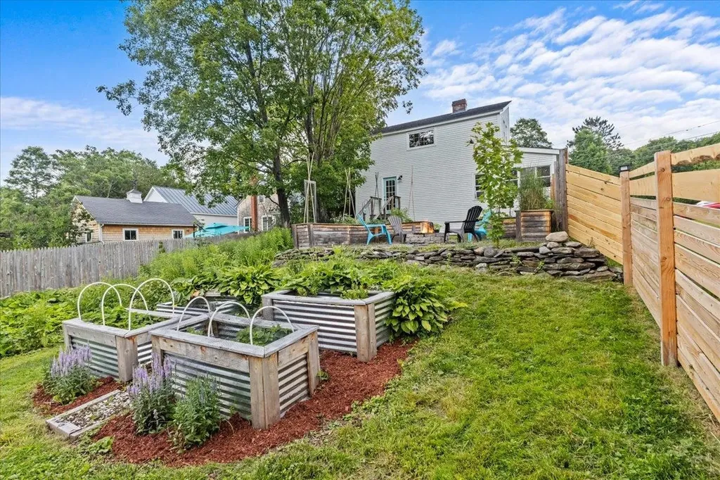 346 Browns Trace Jericho VT 05465