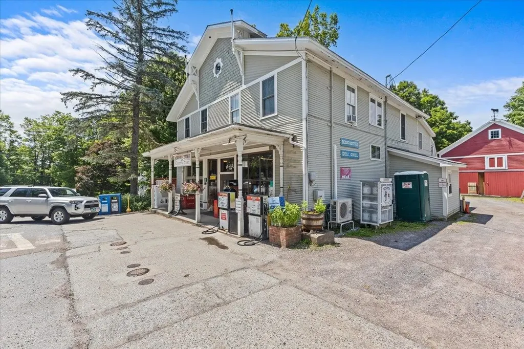 346 Browns Trace Jericho VT 05465