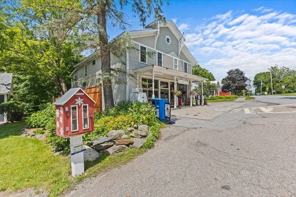 346 Browns Trace Jericho VT 05465