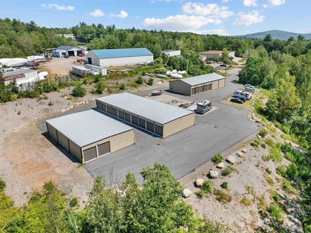 30 Waterford Place Laconia NH 03246