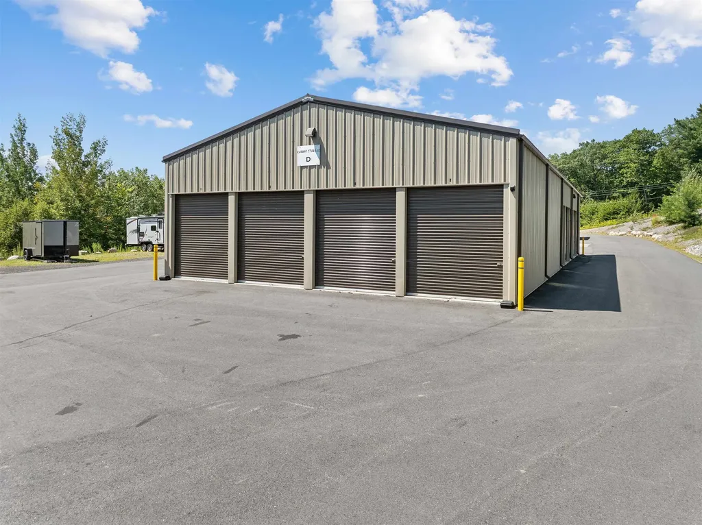 30 Waterford Place Laconia NH 03246