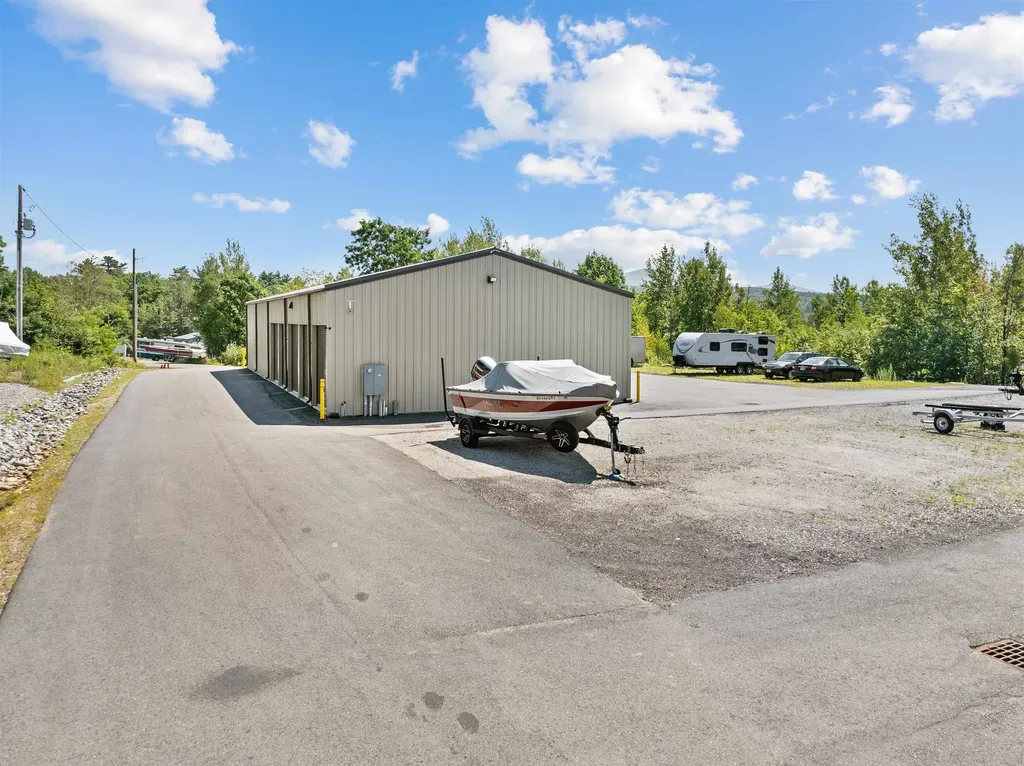 30 Waterford Place Laconia NH 03246